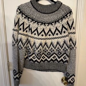 Vintage Black and White Patterned Women's Sweater